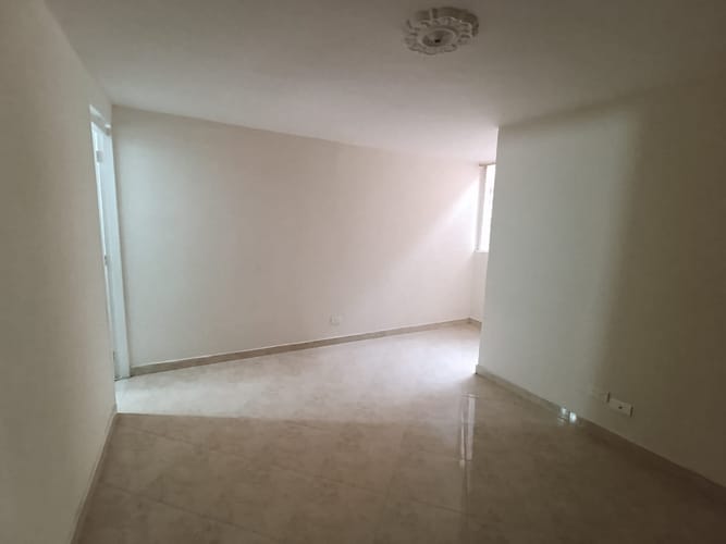 Apartamento de 2 alcobas en arriendo en Bombona No.1, Medellín, 53 m² · foto 14 de 20