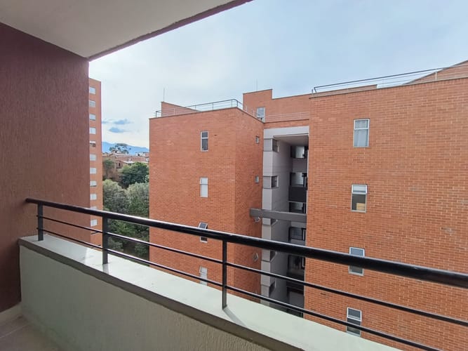 Apartamento de 3 alcobas en arriendo en Loma Del Esmeraldal, Envigado, 78 m² · foto 16 de 20