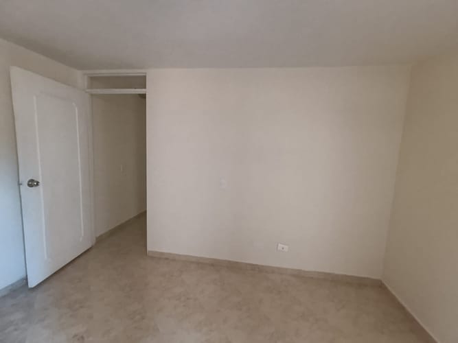 Apartamento de 2 alcobas en arriendo en Bombona No.1, Medellín, 53 m² · foto 18 de 20