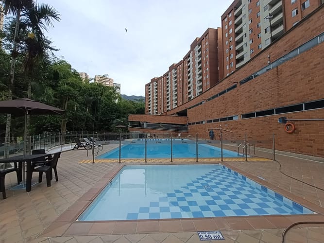 Apartamento de 3 alcobas en arriendo en Loma Del Esmeraldal, Envigado, 78 m² · foto 18 de 20