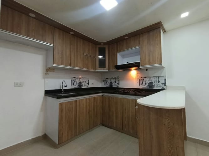 Apartamento de 3 alcobas en arriendo en Cabañas, Bello, 69 m² · foto 2 de 15
