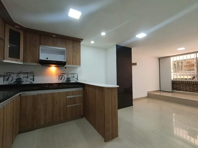 Apartamento de 3 alcobas en arriendo en Cabañas, Bello, 69 m² · foto 3 de 15