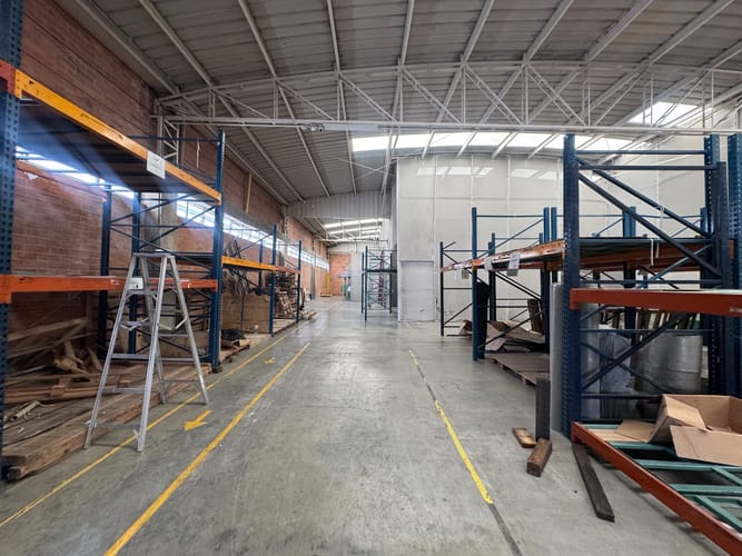 Bodega en arriendo en La Tablaza, La Estrella, 900 m² · foto 13 de 20
