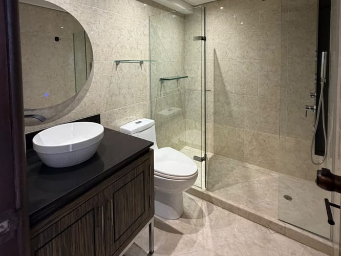 Apartamento de 3 alcobas en arriendo en San Lucas, Medellín, 420 m² · foto 9 de 20