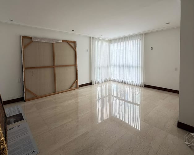 Apartamento de 3 alcobas en arriendo en San Lucas, Medellín, 420 m² · foto 13 de 20