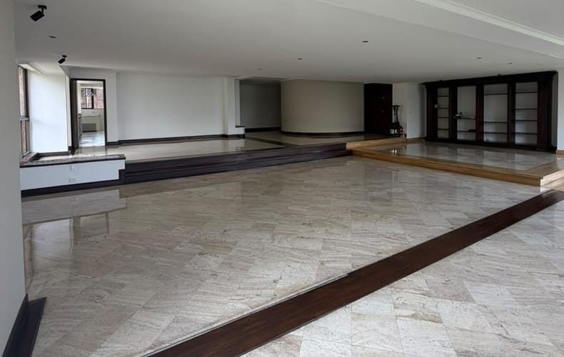 Apartamento de 3 alcobas en arriendo en San Lucas, Medellín, 420 m² · foto 15 de 20