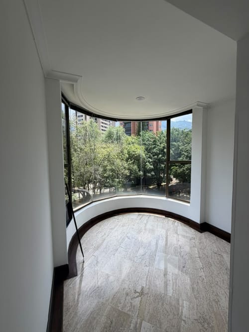 Apartamento de 3 alcobas en arriendo en San Lucas, Medellín, 420 m² · foto 17 de 20
