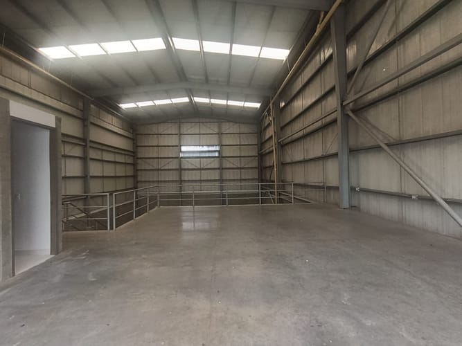 Bodega en arriendo en Copacabana, 566 m² · foto 12 de 17