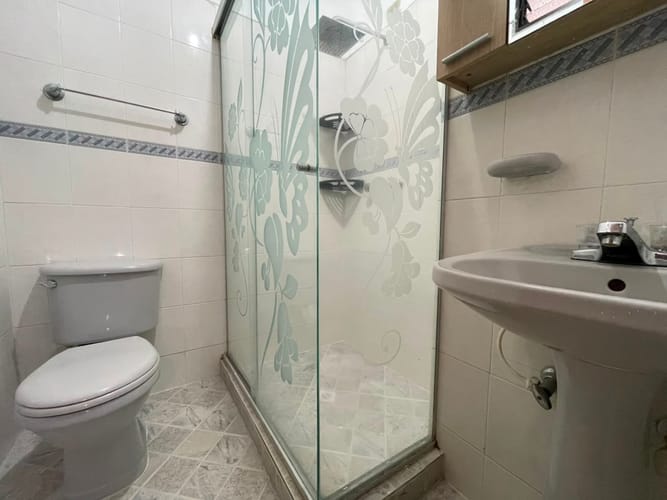 Apartamento de 3 alcobas en arriendo en Belén, Medellín, 96 m² · foto 13 de 14