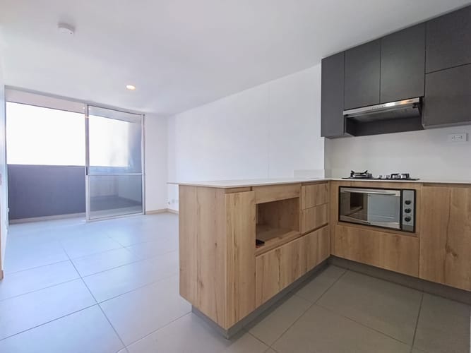 Apartamento de 1 alcoba en arriendo en Cristo Rey, Medellín, 42 m² · foto 2 de 11
