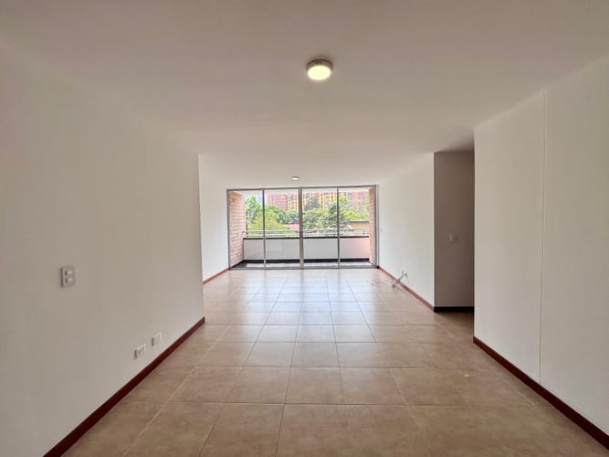 Apartamento de 3 alcobas en arriendo en Otraparte, Envigado, 106 m² · foto 2 de 20