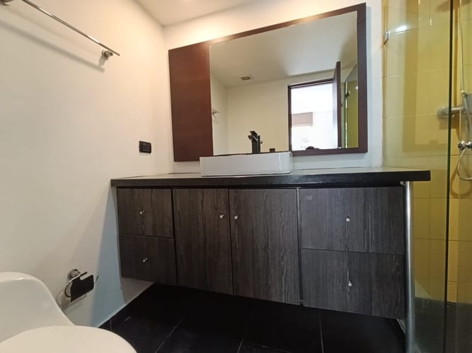 Apartamento de 2 alcobas en arriendo en Lalinde, Medellín, 101 m² · foto 6 de 13