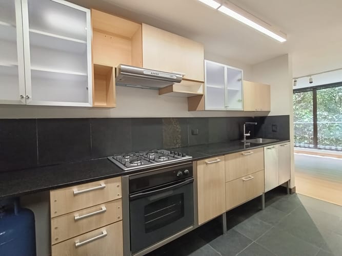 Apartamento de 2 alcobas en arriendo en Lalinde, Medellín, 101 m² · foto 10 de 13