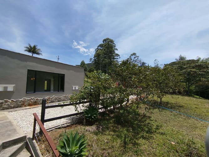 Finca en arriendo en San Nicolas, La Ceja, 300 m² · foto 8 de 20