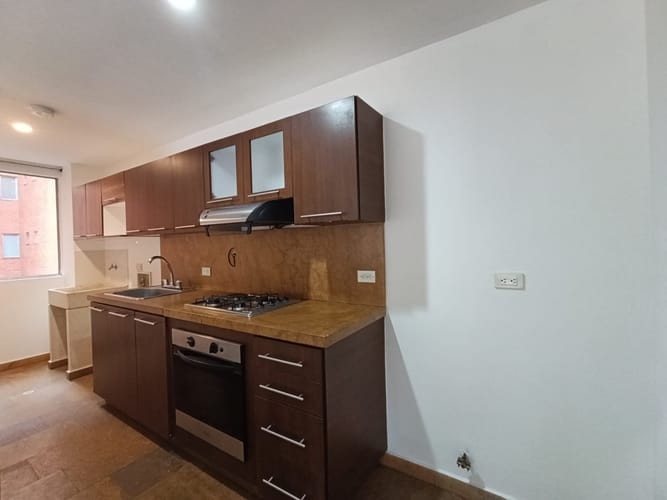 Apartamento de 2 alcobas en arriendo en Las Lomitas, Sabaneta, 84 m² · foto 7 de 16