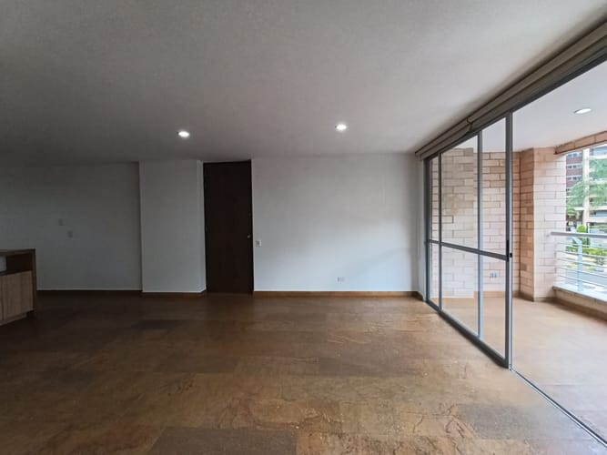 Apartamento de 2 alcobas en arriendo en Las Lomitas, Sabaneta, 84 m² · foto 9 de 16