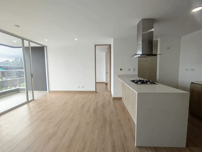 Apartamento de 2 alcobas en arriendo en Centro, Rionegro, 74 m² · foto 4 de 16