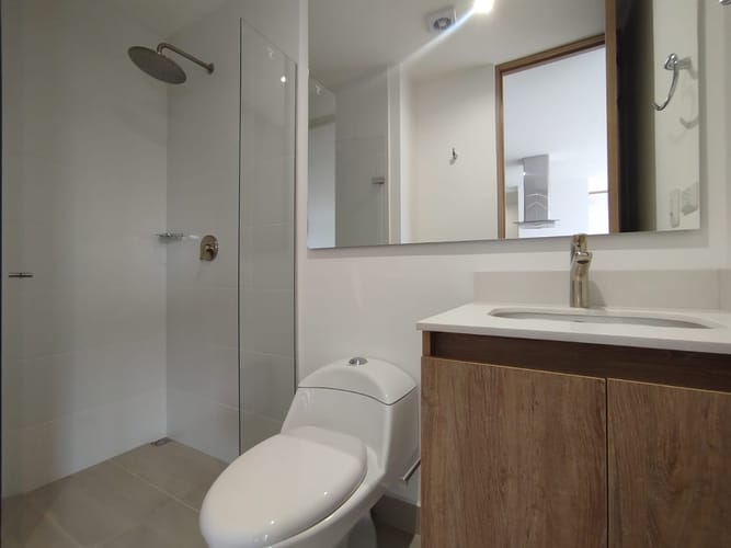 Apartamento de 2 alcobas en arriendo en Centro, Rionegro, 74 m² · foto 8 de 16