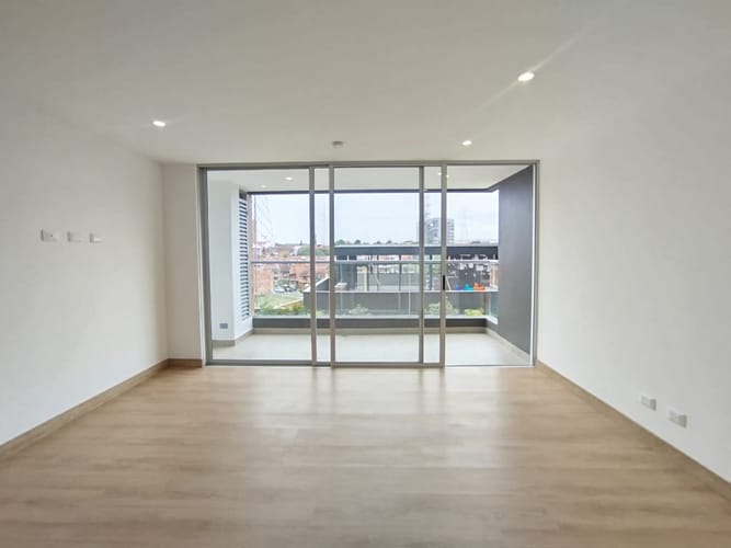 Apartamento de 2 alcobas en arriendo en Centro, Rionegro, 74 m² · foto 9 de 16