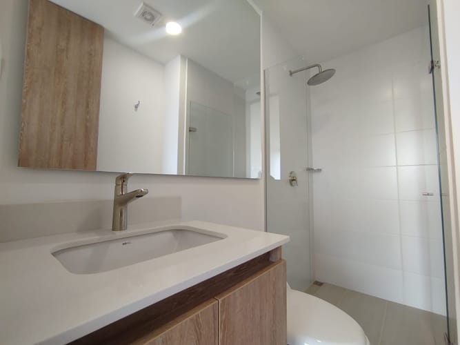 Apartamento de 2 alcobas en arriendo en Centro, Rionegro, 74 m² · foto 15 de 16