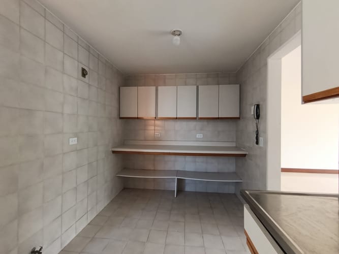 Apartamento de 3 alcobas en arriendo en Las Lomas, Medellín, 151 m² · foto 6 de 16