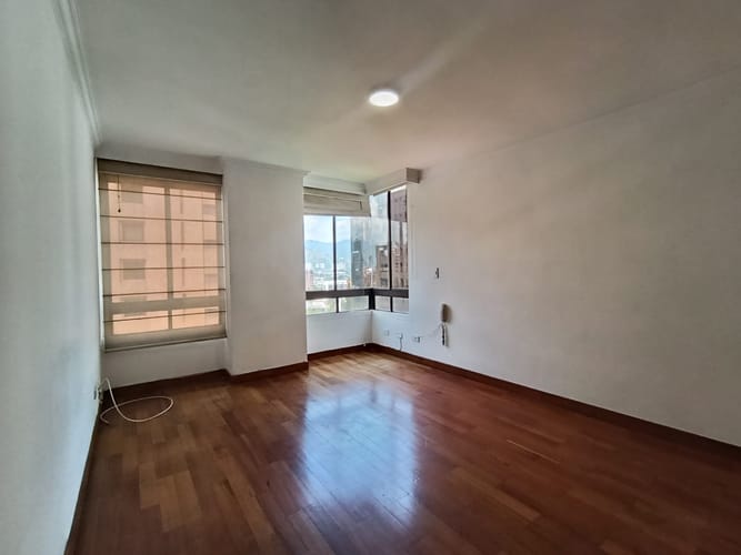 Apartamento de 3 alcobas en arriendo en Las Lomas, Medellín, 151 m² · foto 12 de 16