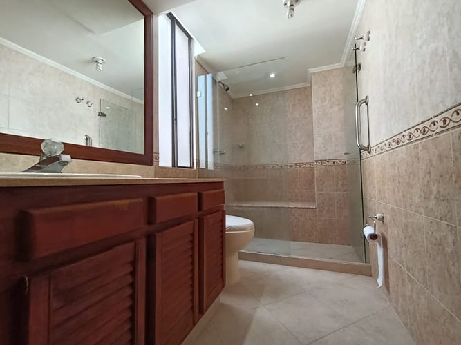 Apartamento de 3 alcobas en arriendo en Las Lomas, Medellín, 151 m² · foto 13 de 16
