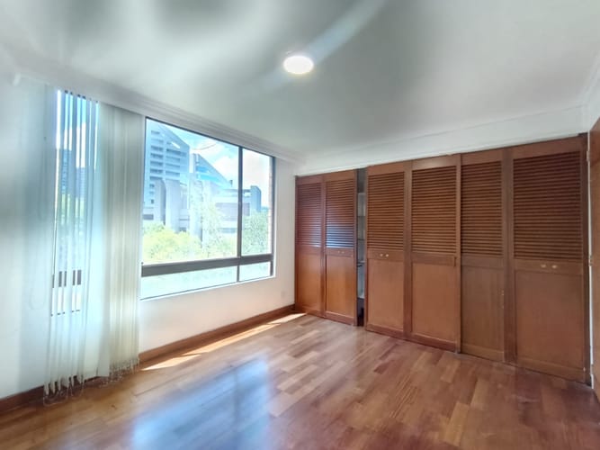 Apartamento de 3 alcobas en arriendo en Las Lomas, Medellín, 151 m² · foto 14 de 16