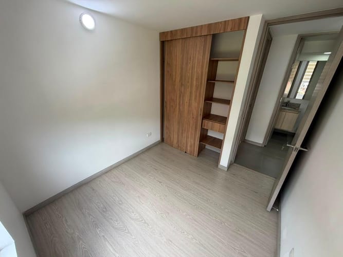 Apartamento de 3 alcobas en arriendo en Belén, Medellín, 70 m² · foto 5 de 14