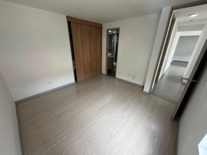 Apartamento de 3 alcobas en arriendo en Belén, Medellín, 70 m² · foto 6 de 14