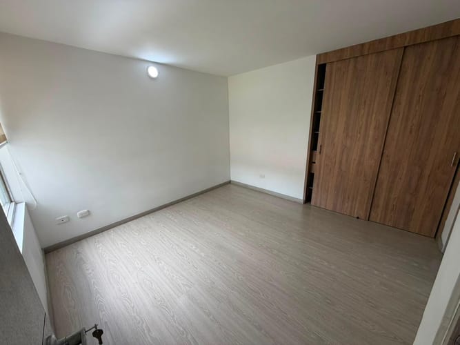 Apartamento de 3 alcobas en arriendo en Belén, Medellín, 70 m² · foto 10 de 14