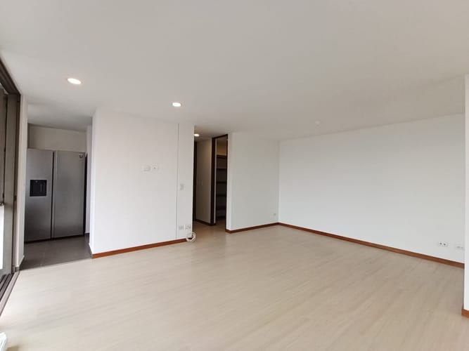 Apartamento de 2 alcobas en arriendo en El Poblado, Medellín, 92 m² · foto 5 de 20