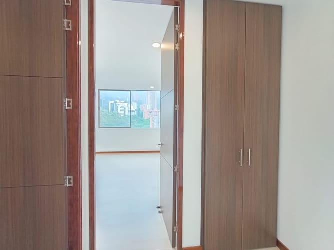 Apartamento de 2 alcobas en arriendo en El Poblado, Medellín, 92 m² · foto 8 de 20