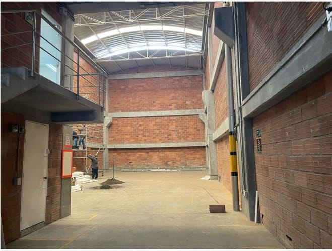 Bodega en arriendo en Zona Industrial No. 1, Itagüí, 480 m² · foto 10 de 12