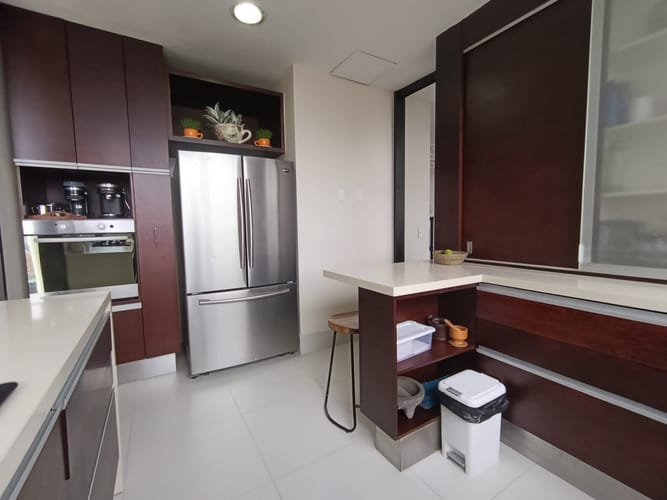 Apartamento de 3 alcobas en arriendo en Laureles, Medellín, 178 m² · foto 8 de 20