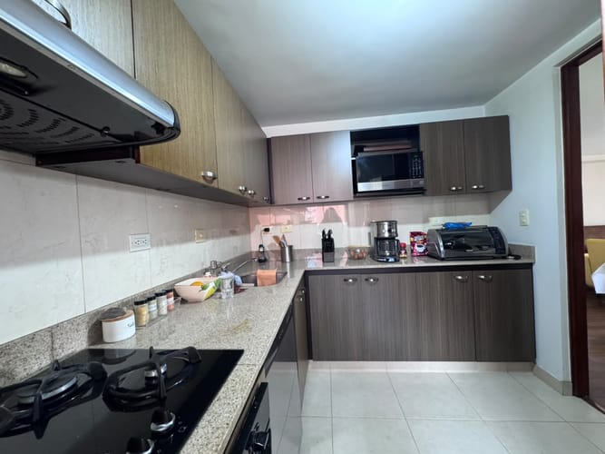 Apartamento de 3 alcobas en arriendo en El Poblado, Envigado, 120 m² · foto 6 de 17