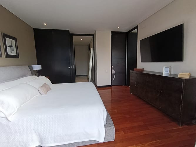 Apartamento de 3 alcobas en arriendo en Laureles, Medellín, 178 m² · foto 12 de 20