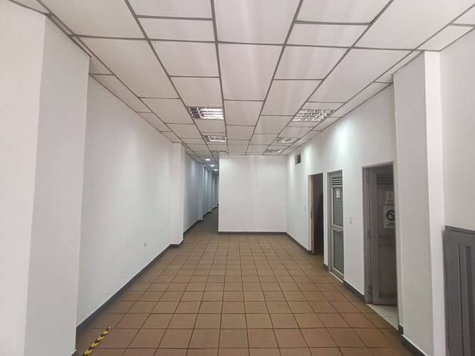 Local en arriendo en Manchester, Bello, 240 m² · foto 3 de 20