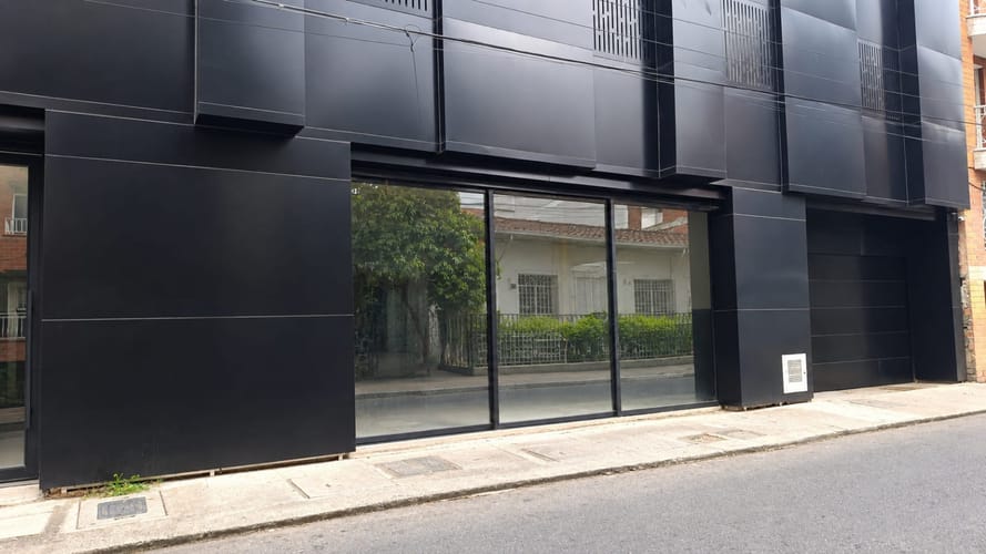 Local en arriendo en El Dorado, Envigado, 380 m² · foto 2 de 10