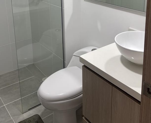 Apartamento de 3 alcobas en arriendo en Las Lomitas, Sabaneta, 77 m² · foto 4 de 11