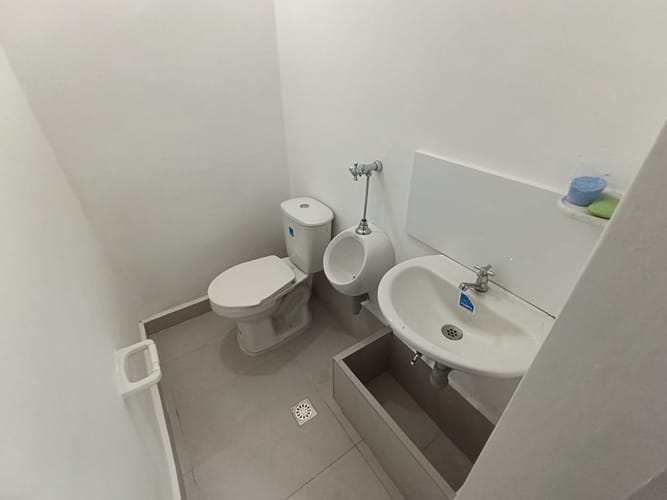 Local en arriendo en Calasanz, Medellín, 19 m² · foto 2 de 10