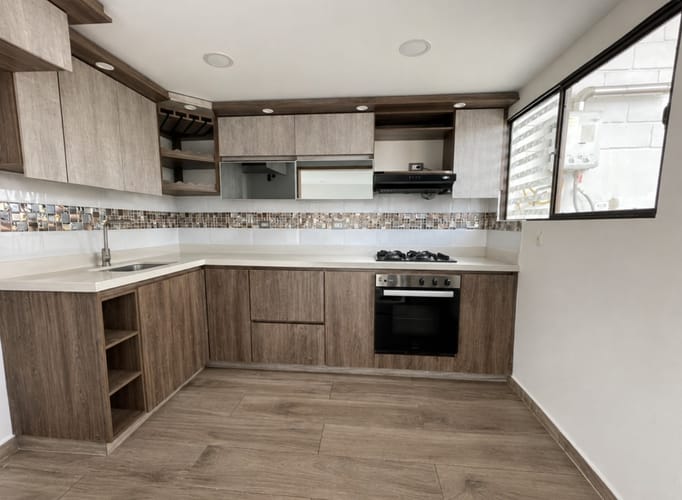 Casa de 3 alcobas en arriendo en La Gloria, Medellín, 120 m² · foto 6 de 20