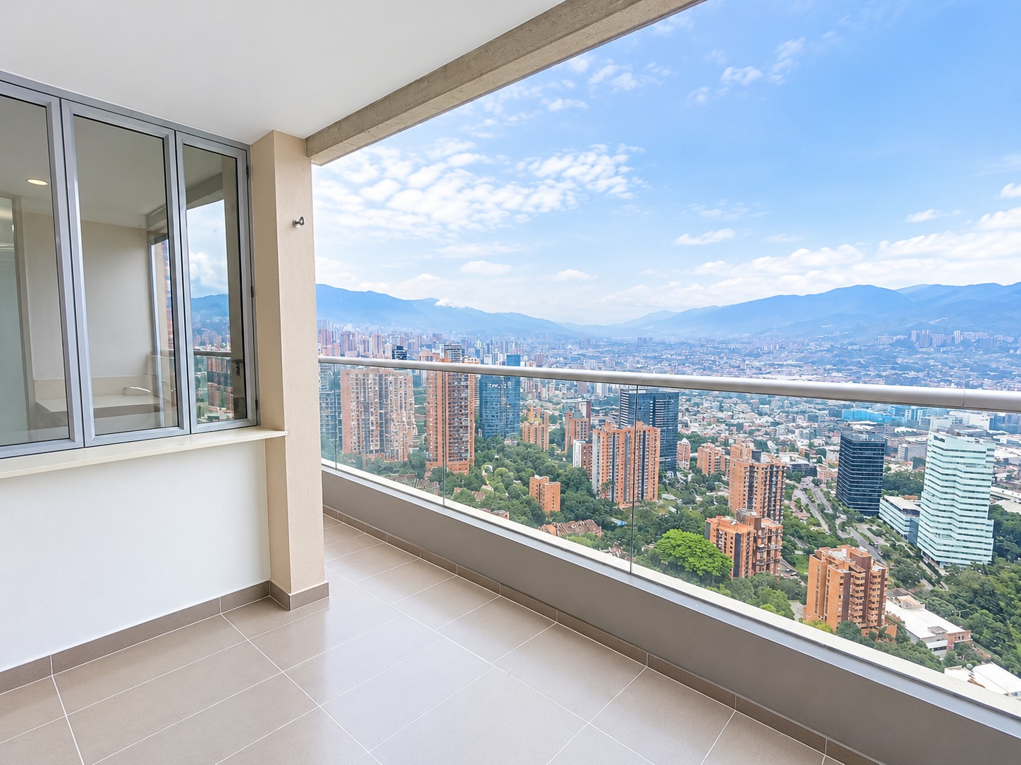 Apartamento en Arriendo en El Poblado, Medellín