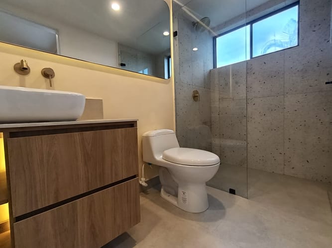 Apartamento de 5 alcobas en arriendo en El Poblado, Medellín, 240 m² · foto 14 de 20