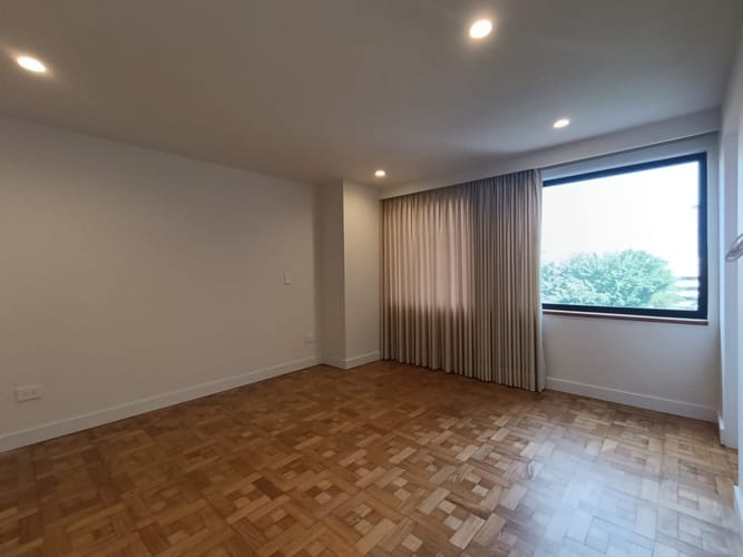 Apartamento de 5 alcobas en arriendo en El Poblado, Medellín, 240 m² · foto 17 de 20