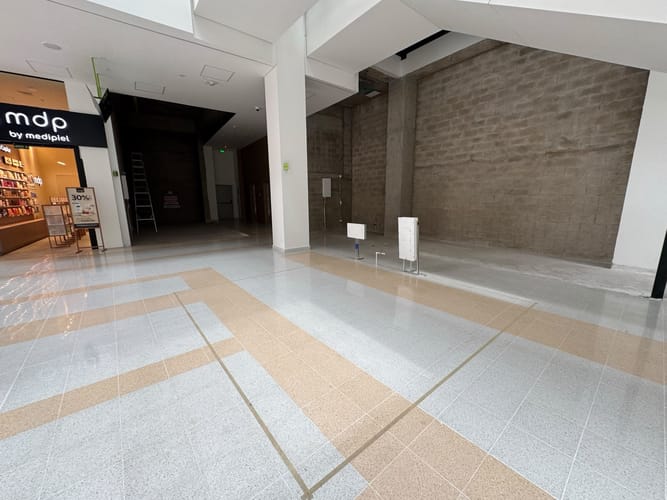 Local en arriendo en Laureles, Medellín, 23 m² · foto 9 de 9