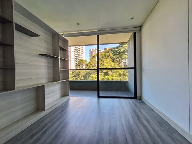 Apartaestudio en arriendo en El Poblado, Medellín, 52 m² · foto 3 de 13