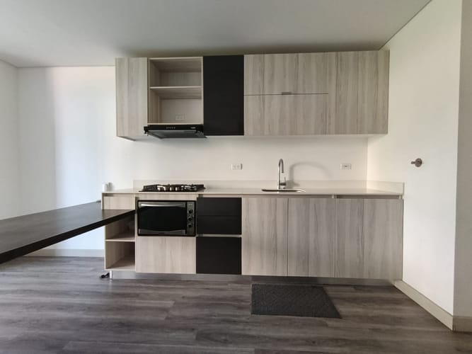Apartaestudio en arriendo en El Poblado, Medellín, 52 m² · foto 11 de 13