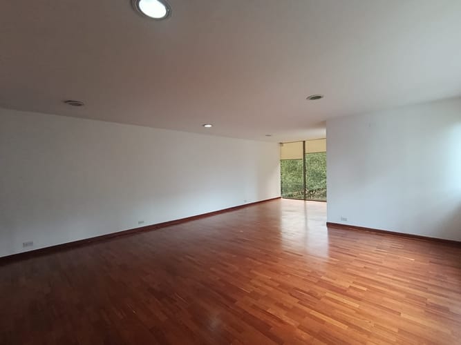 Oficina en arriendo en El Poblado, Medellín, 54 m² · foto 3 de 17
