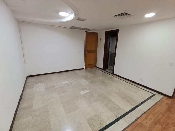 Oficina en arriendo en El Poblado, Medellín, 45 m² · foto 5 de 13